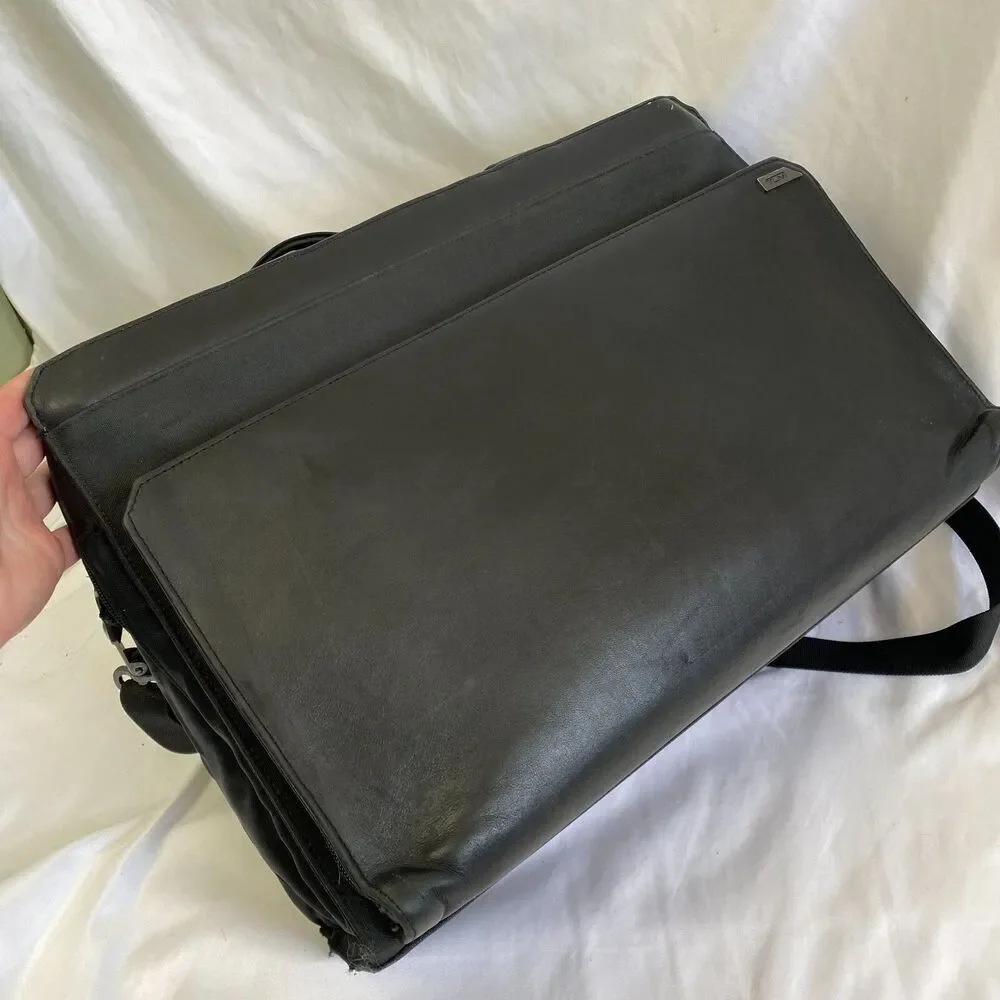 TUMI Laptop Bag Leather Nylon Briefcase Business Travel 2961D Crossbody Messenge